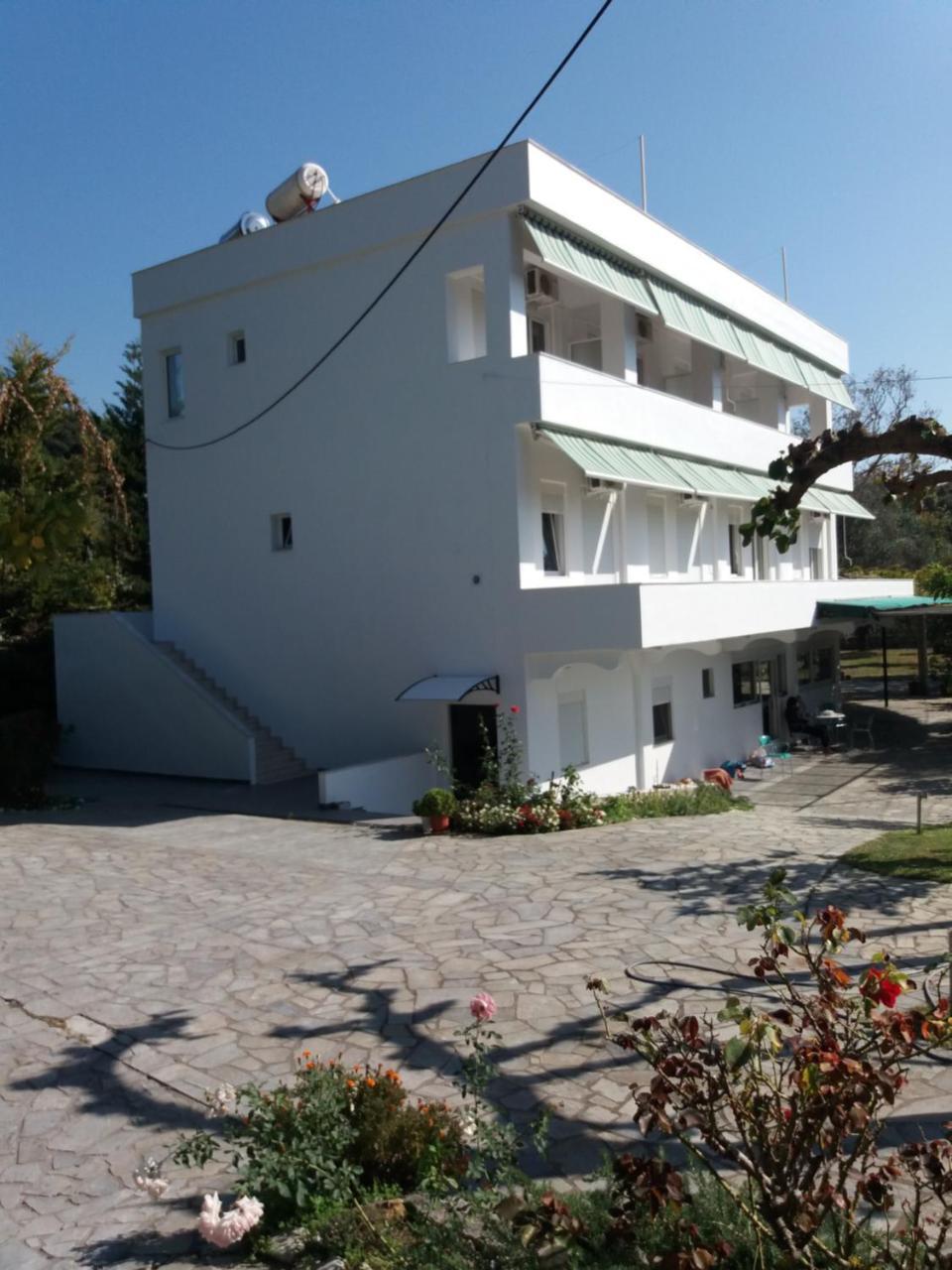 Theros Blu Sarakiniko (Epirus) Eksteriør billede