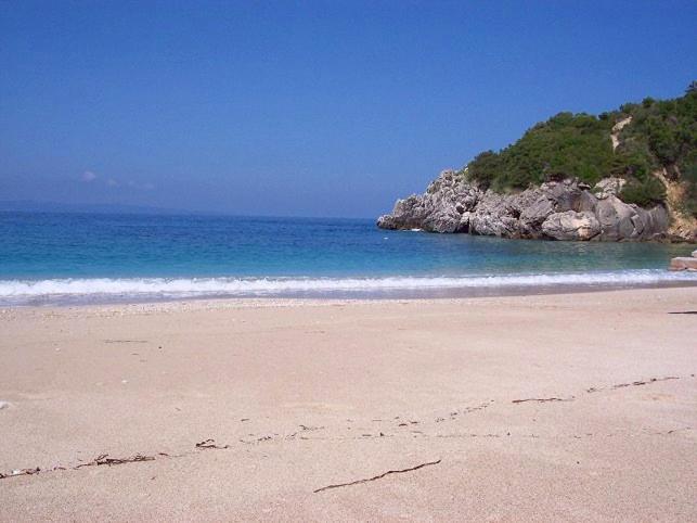 Theros Blu Sarakiniko (Epirus) Eksteriør billede